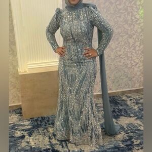 Mermaid style long sleeve dress